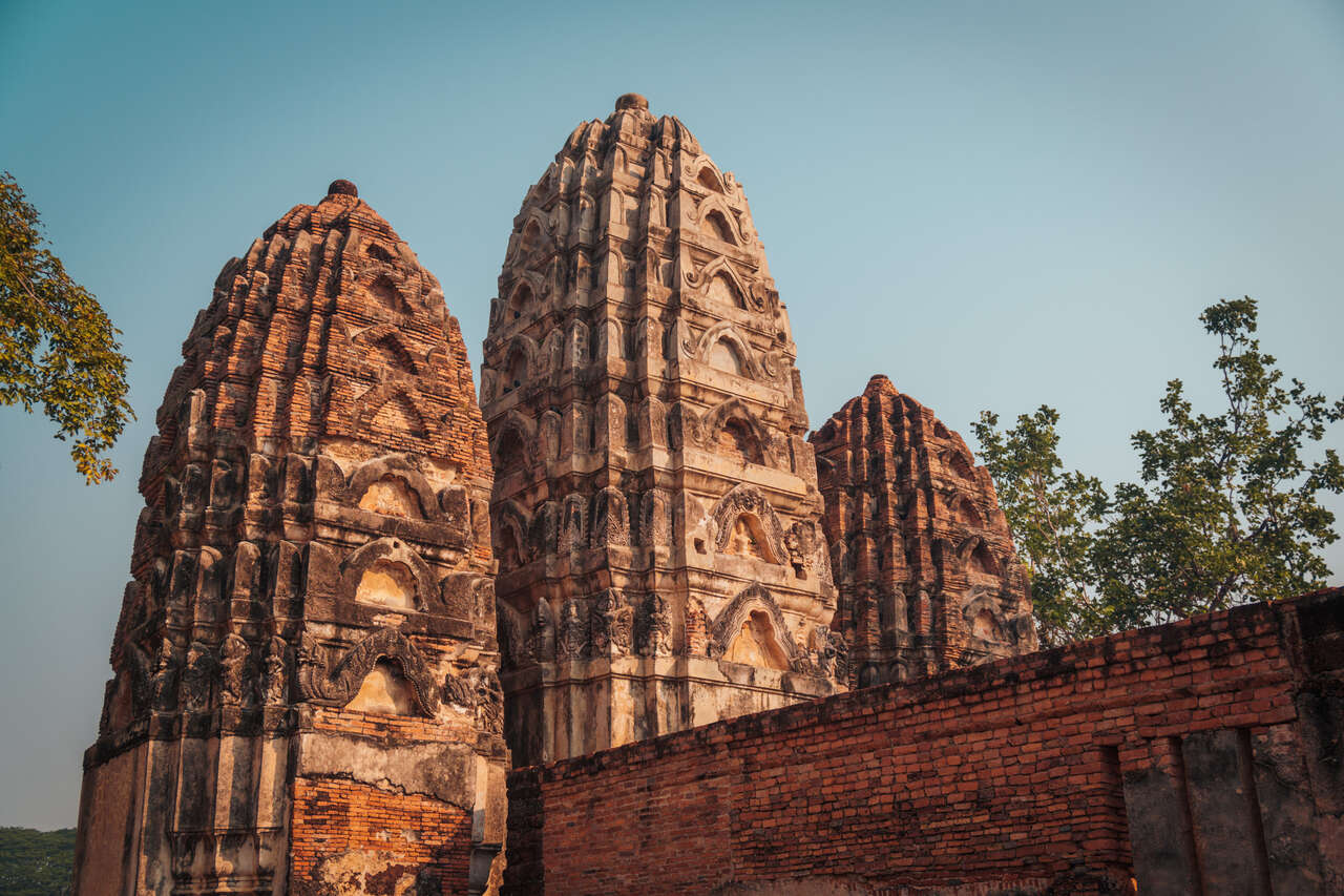 Experience Sukhothai’s culture with guided tours
